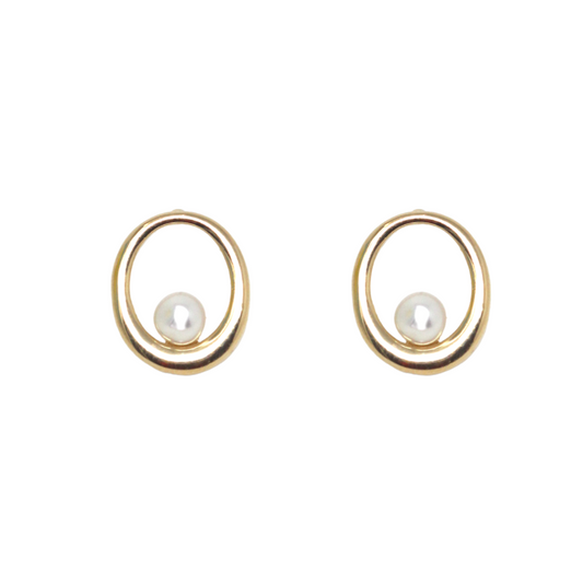 Hoop pearl earrings