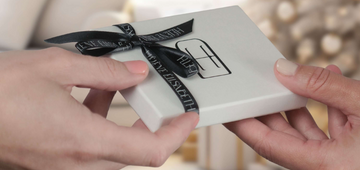 Complimentary gift box