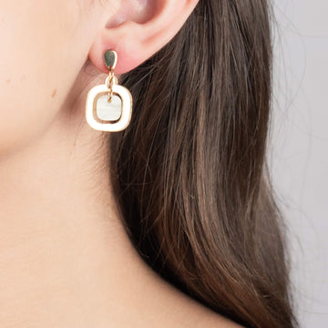 Marbled Pavé Small Earrings – Cream & Gold
