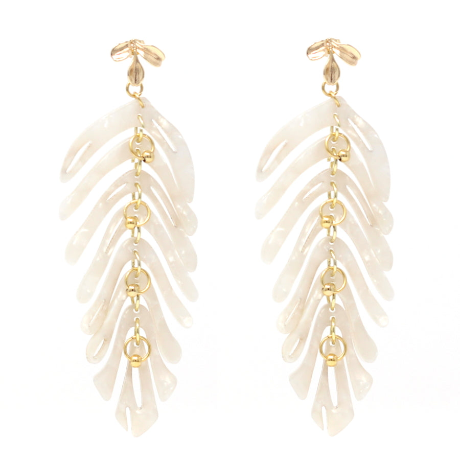 Pearl white leaf earrings, gold plated, Rêves de Paradis collection by Hélène Elisabeth