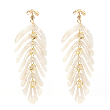 Pearl white leaf earrings, gold plated, Rêves de Paradis collection by Hélène Elisabeth